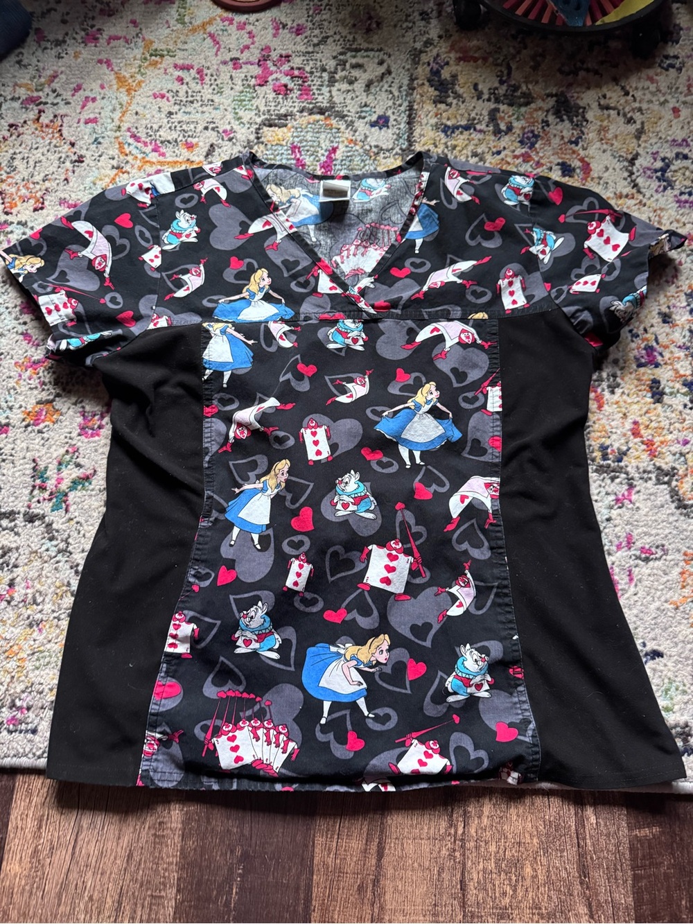 Disney Alice in Wonderland Scrub Top M